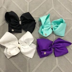 JoJo Siwa bows